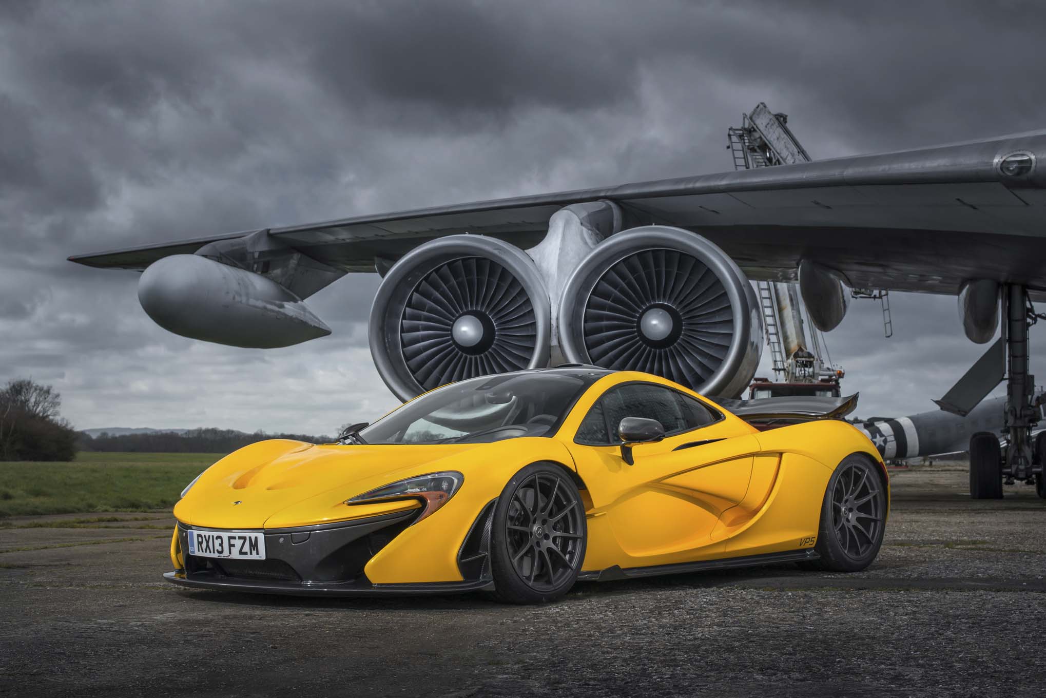 2014-mclaren-p1-yellow-01